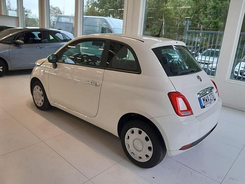 Vit Begagnad 2022 Fiat 500 Halvkombi | 149 900 kr (Marknadspris) - Bild 1/4