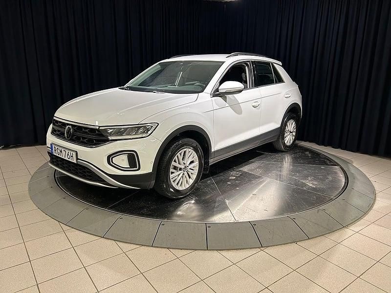 Vit Begagnad 2022 VW T-Roc SUV | 279 800 kr (Marknadspris) - Bild 1/4