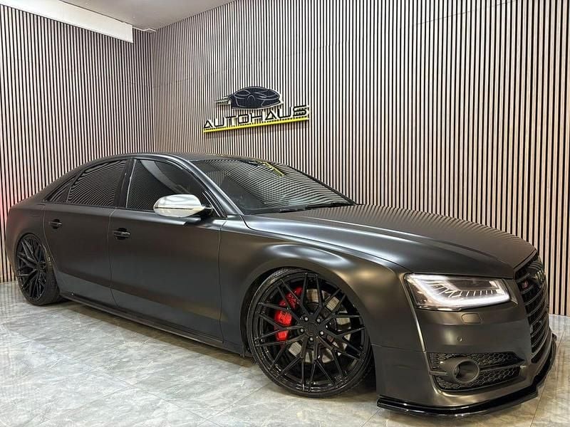 Svart Begagnad 2014 Audi S8 Sedan | 499 900 kr - Bild 1/4
