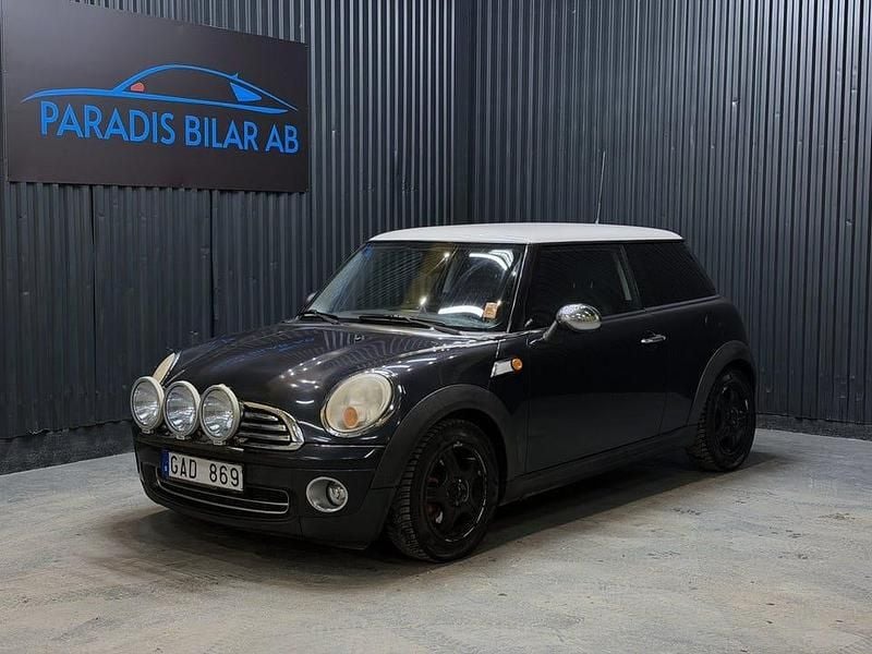 Begagnad Mini Cooper Pepper 120 HK (88 kW) 2007 Svart Halvkombi