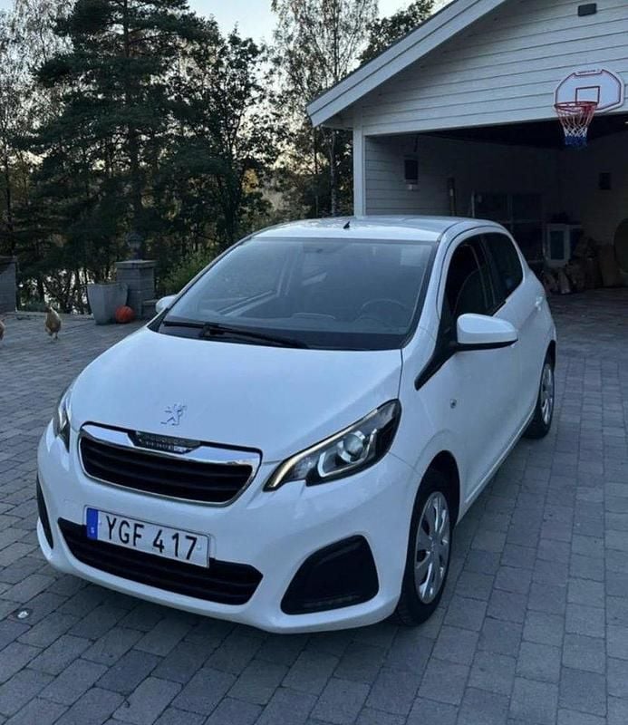 Vit Begagnad 2016 Peugeot 108 Halvkombi | 63 000 kr (Marknadspris) - Bild 1/3