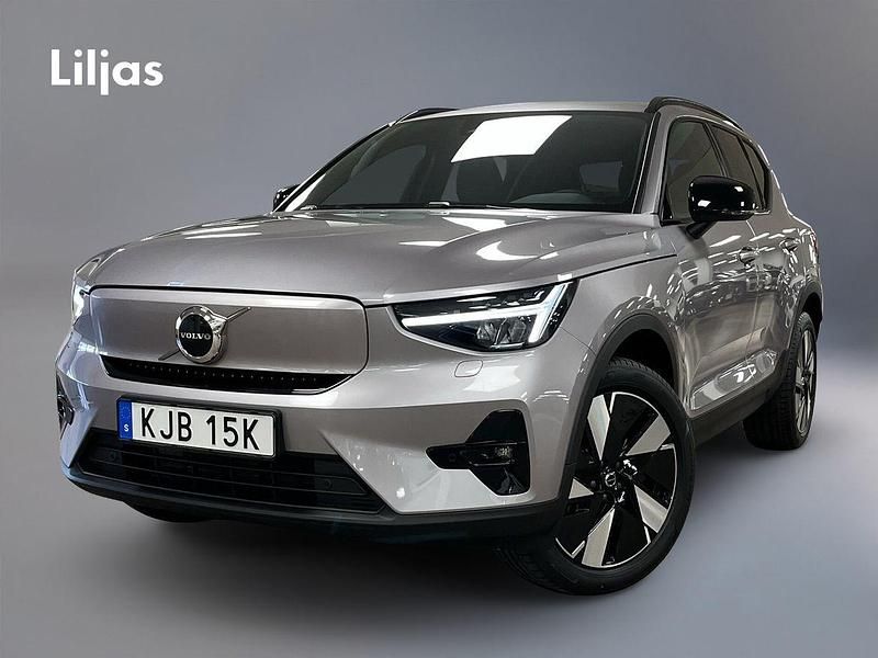 Silver Ny 2025 Volvo EX40 Plus SUV | 605 600 kr (Marknadspris) - Bild 1/4