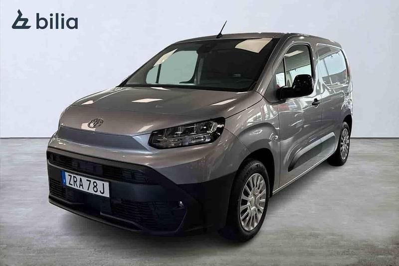 Begagnad Toyota Proace City City 2024 Silver Minibuss