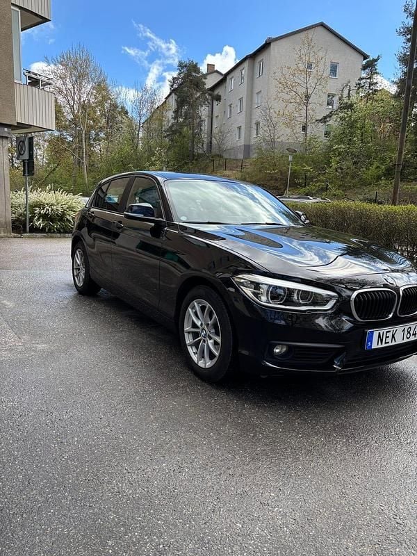 Begagnad BMW 118 136 HK (100 kW) 2016 Halvkombi