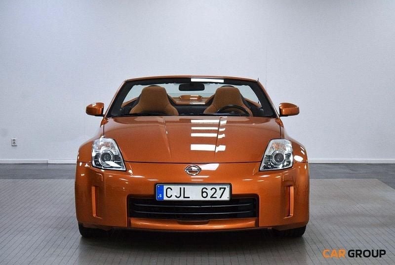 Orange Begagnad 2006 Nissan 350Z Cab | 184 900 kr (Lite dyr) - Bild 1/4