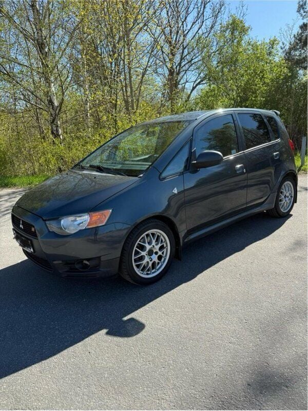 Grå Begagnad 2011 Mitsubishi Colt Halvkombi | 27 000 kr - Bild 1/4