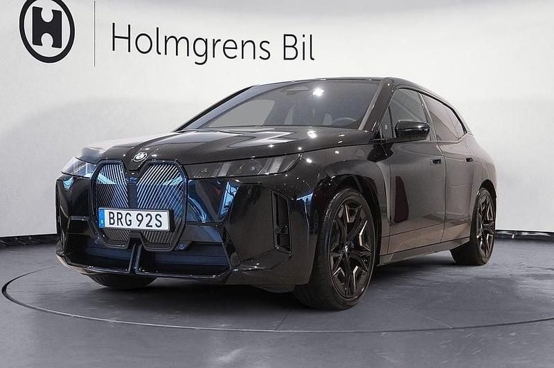 Begagnad BMW iX M Sport 400 kW (544 HK) 2025 Svart SUV