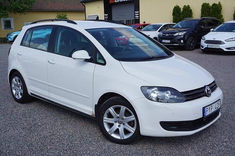 Begagnad VW Golf VI 122 HK (89 kW) 2010 Vit Halvkombi