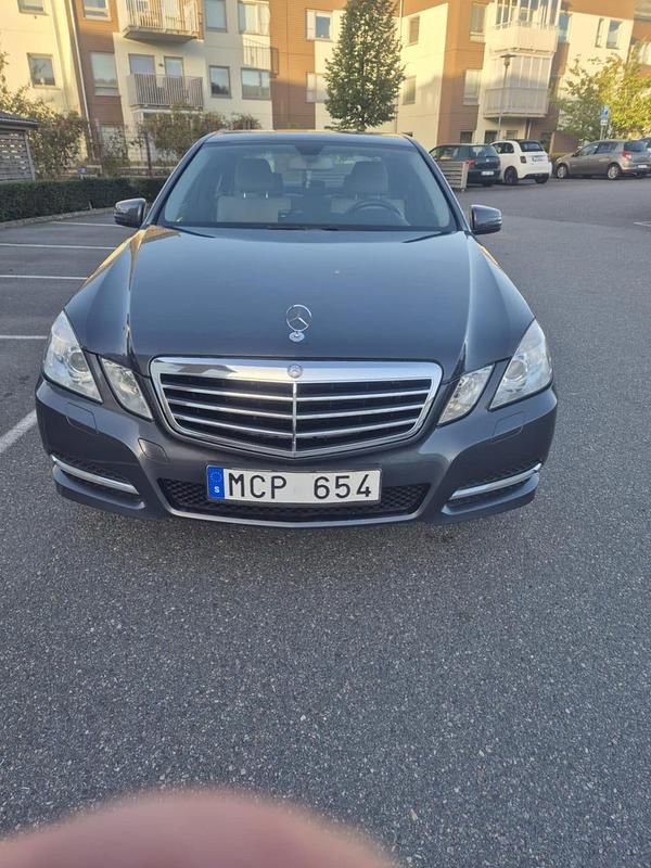 Begagnad Mercedes E220 170 HK (125 kW) 2012