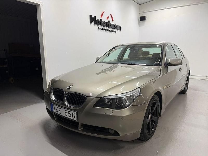 Begagnad BMW 550 367 HK (269 kW) 2005 Grön Sedan
