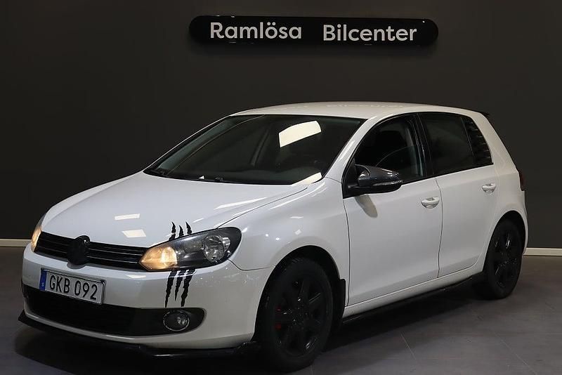 Begagnad VW Golf VI 102 HK (75 kW) 2008 Vit Halvkombi