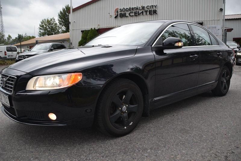 Svart Begagnad 2008 Volvo S80 Momentum Sedan | 84 900 kr (Dyr) - Bild 1/4