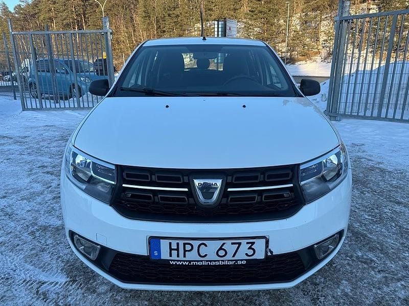 Begagnad Dacia Sandero 90 HK (66 kW) 2018 Vit Halvkombi