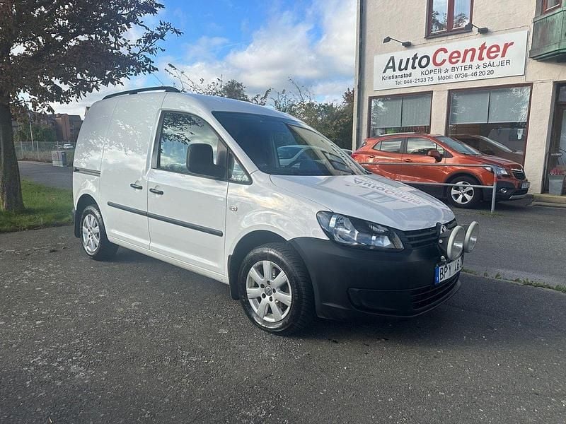 Vit Begagnad 2014 VW Caddy Minibuss | 66 000 kr (Marknadspris) - Bild 1/4
