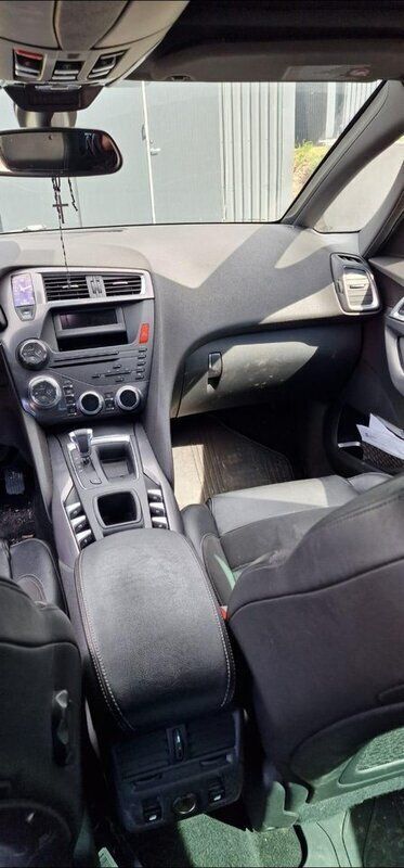 Grå Begagnad 2012 Citroën DS5 Halvkombi | 80 000 kr (Bra pris) - Bild 1/4