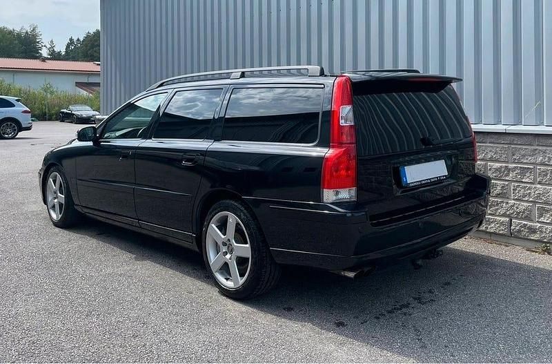 Begagnad Volvo V70 301 HK (221 kW) 2007 Svart (svartmetallic) Kombi