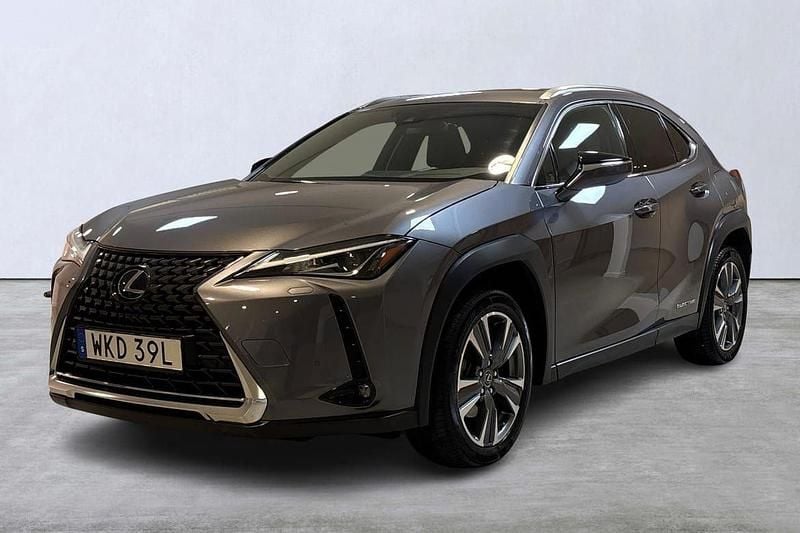 Grå Begagnad 2021 Lexus UX 300e SUV | 274 500 kr (Lite dyr) - Bild 1/4
