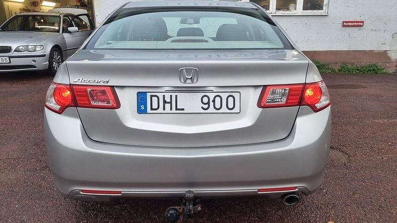 Begagnad Honda Accord Elegance 156 HK (114 kW) 2009 Sedan