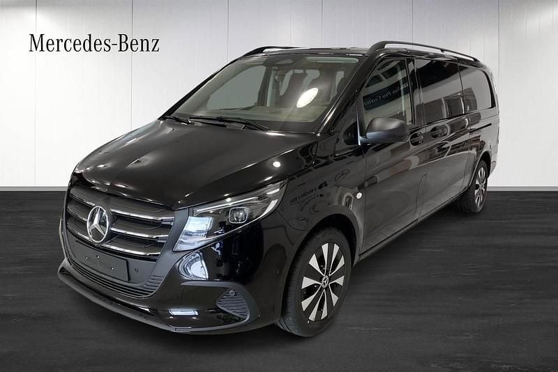 Svart Ny 2025 Mercedes Vito Kombi | 823 625 kr (Dyr) - Bild 1/4