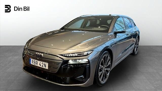 Daytonagrå pärleffekt Begagnad 2025 Audi A6 e-tron Performance Kombi | 749 900 kr (Superpris) - Bild 1/4