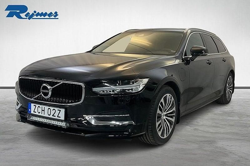 Svart Begagnad 2019 Volvo V90 Momentum Kombi | 299 900 kr (Marknadspris) - Bild 1/4