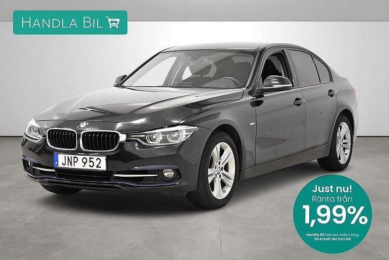 Svart Begagnad 2018 BMW 320 Sport Line Sedan | 219 900 kr (Marknadspris) - Bild 1/3