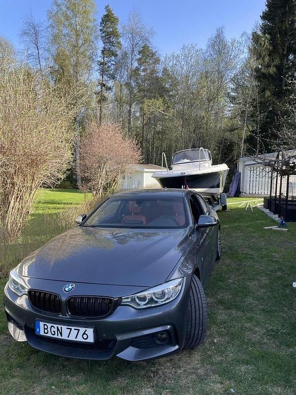 Grå Begagnad 2015 BMW 428 M Sport Sportkupé | 158 000 kr (Superpris) - Bild 1/4