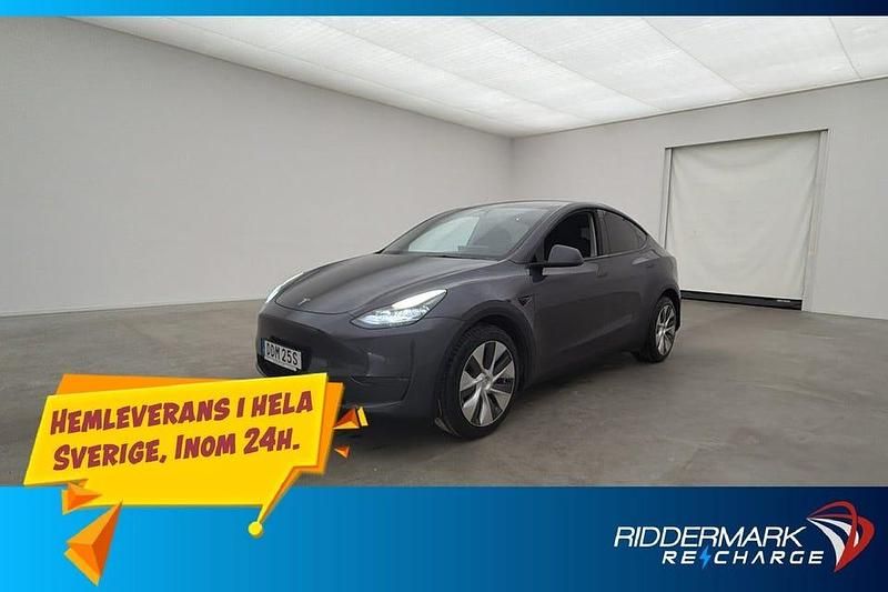Grå Begagnad 2021 Tesla Model Y Long Range AWD SUV | 309 800 kr (Marknadspris) - Bild 1/3