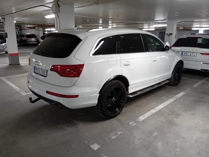 Vit Begagnad 2012 Audi Q7 S-Line SUV | 230 000 kr (Lite dyr) - Bild 1/4