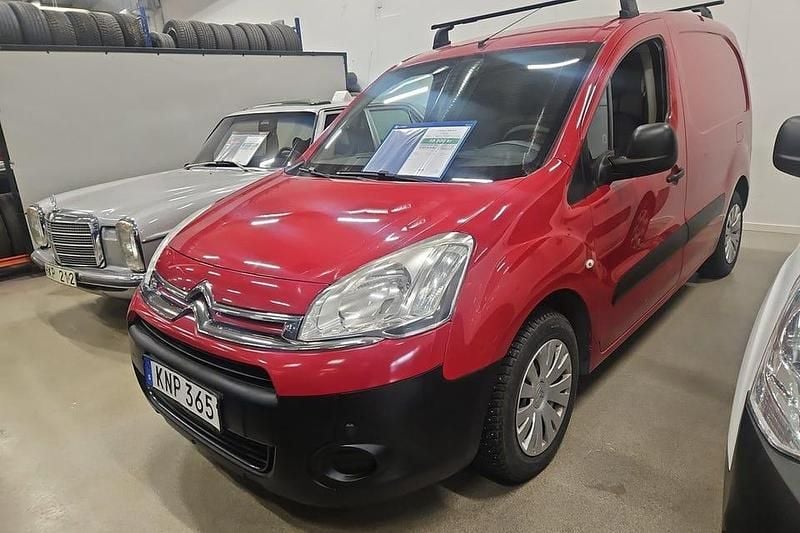 Röd Begagnad 2014 Citroën Berlingo Van | 59 000 kr (Bra pris) - Bild 1/4