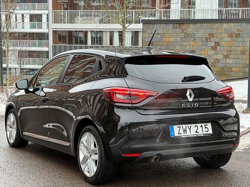 Begagnad Renault Clio V 91 HK (66 kW) 2021 Svart Halvkombi