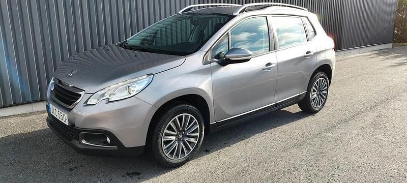 Grå Begagnad 2016 Peugeot 2008 SUV | 102 000 kr (Marknadspris) - Bild 1/4