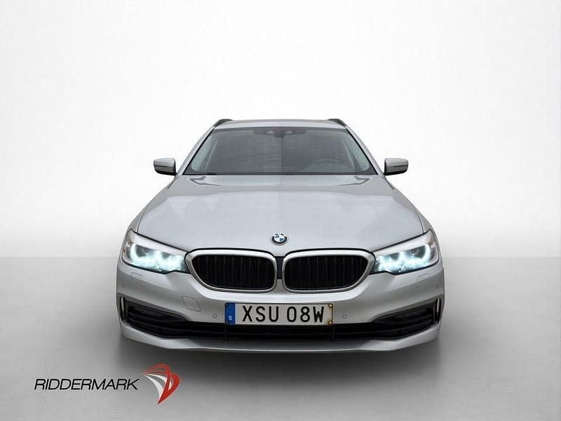 Begagnad BMW 520 Sport Line 190 HK (139 kW) 2019 Silver Kombi