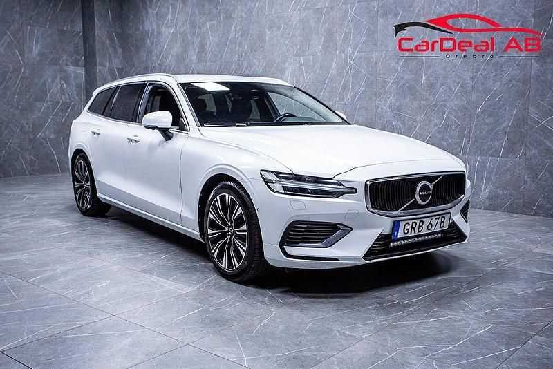 Vit Begagnad 2022 Volvo V60 Core Kombi | 308 800 kr (Lite dyr) - Bild 1/4