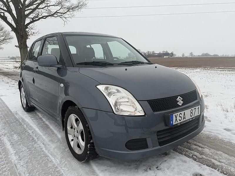 Begagnad Suzuki Swift 92 HK (67 kW) 2007 Grå Halvkombi
