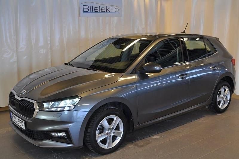 Begagnad Skoda Fabia 110 HK (80 kW) 2022 Grå Halvkombi
