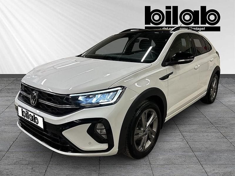 Pure white black Begagnad 2023 VW Taigo SUV | 254 000 kr (Marknadspris) - Bild 1/4