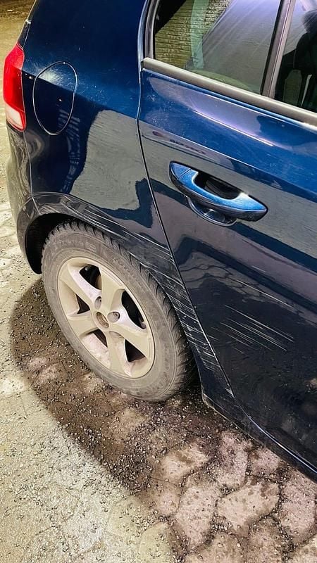 Begagnad VW Golf VI 105 HK (77 kW) 2011 Halvkombi