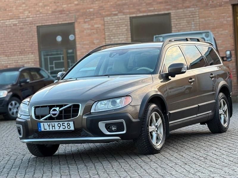 Brun Begagnad 2012 Volvo XC70 Summum Kombi | 119 900 kr (Bra pris) - Bild 1/4