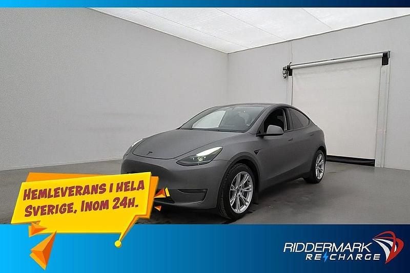 Begagnad Tesla Model Y Long Range AWD 378 kW (514 HK) 2023 Vit SUV
