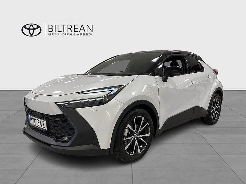 Vit Ny 2025 Toyota C-HR Style SUV | 379 000 kr (Marknadspris) - Bild 1/4
