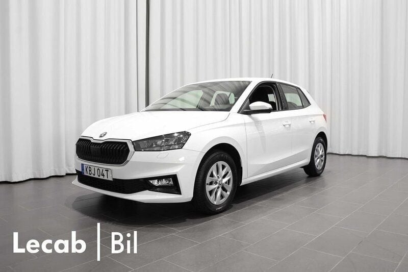 Vit (candy white) Begagnad 2024 Skoda Fabia Halvkombi | 209 500 kr (Marknadspris) - Bild 1/4