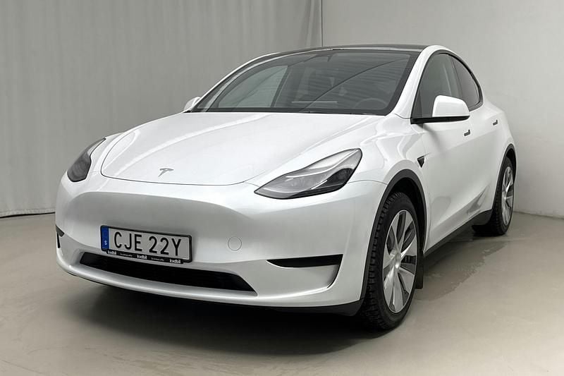Begagnad Tesla Model Y RWD 250 kW (340 HK) 2023 Vit SUV