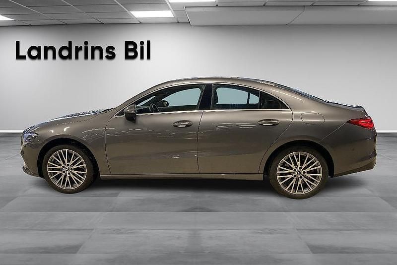 Begagnad Mercedes CLA250e Progressive 160 HK (117 kW) 2022 Mörkgrå Sedan