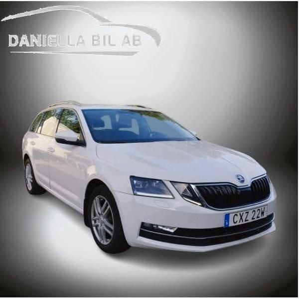 Vit (gul) Begagnad 2019 Skoda Octavia Style Kombi | 119 999 kr (Marknadspris) - Bild 1/4