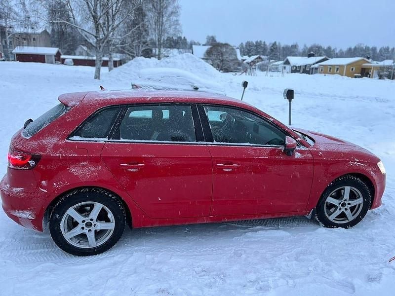 Begagnad Audi A3 105 HK (77 kW) 2014