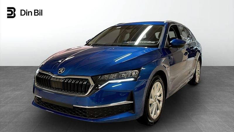 Blå Ny 2025 Skoda Octavia Selection Kombi | 373 500 kr (Marknadspris) - Bild 1/4