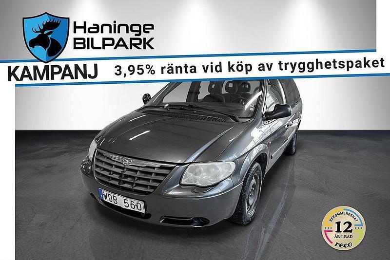 Grå Begagnad 2004 Chrysler Grand Voyager Minibuss | 29 995 kr (Marknadspris) - Bild 1/2