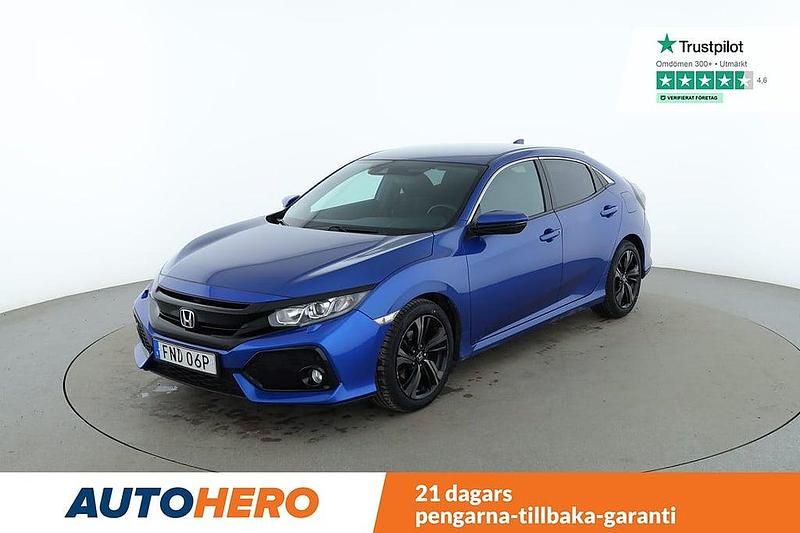 Blå Begagnad 2018 Honda Civic Elegance Halvkombi | 195 000 kr (Marknadspris) - Bild 1/4