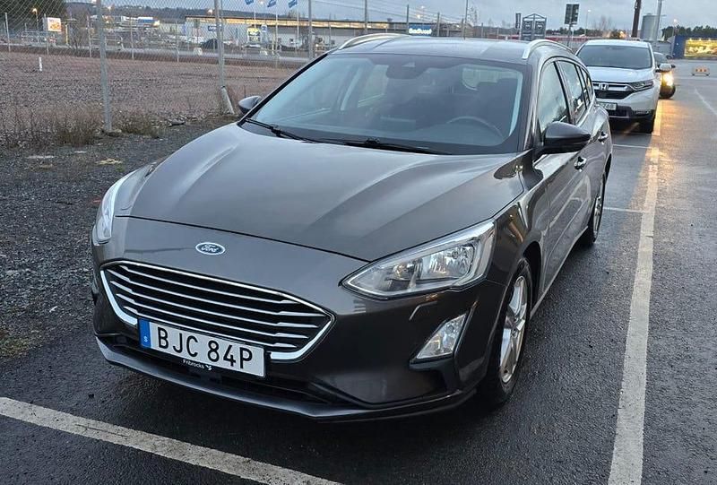 Begagnad 2019 Ford Focus Kombi | 89 500 kr (Dyr) - Bild 1/4